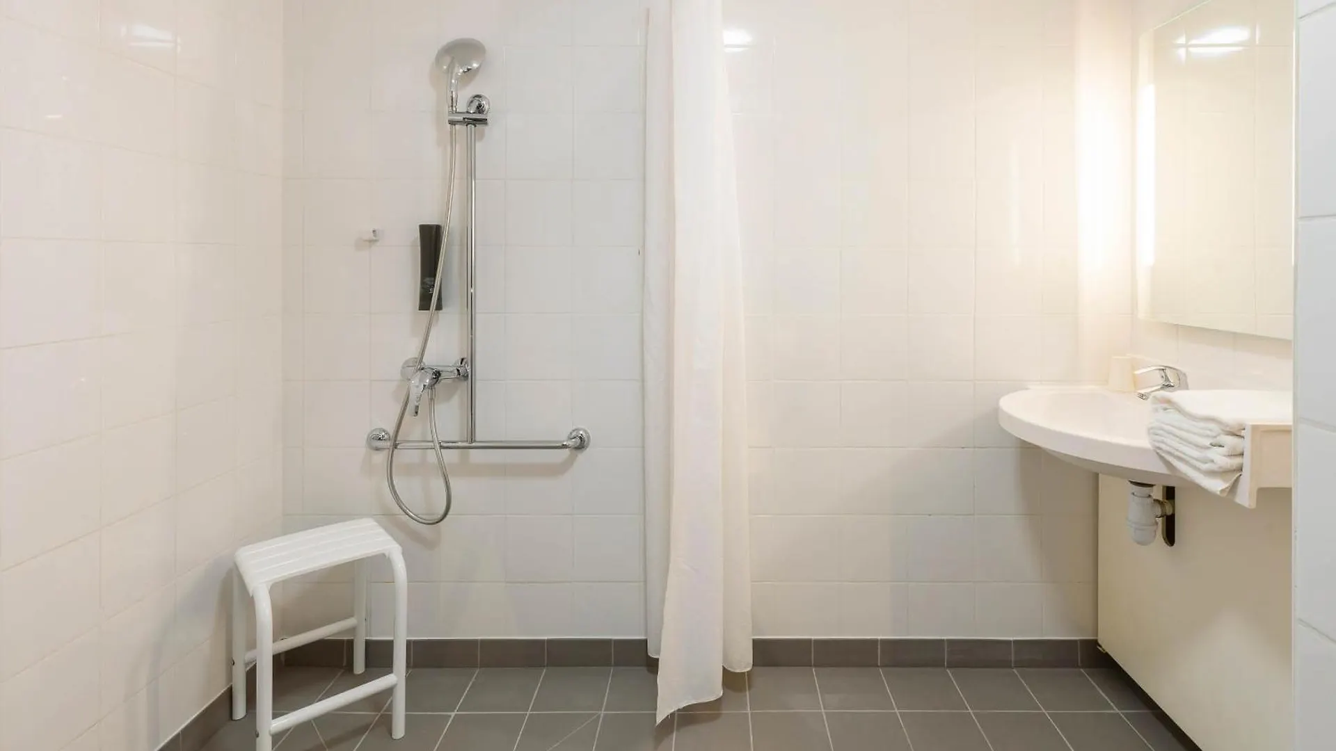 ***  B&B Hotel Toulouse Cite De L'Espace Gonord Frankrijk